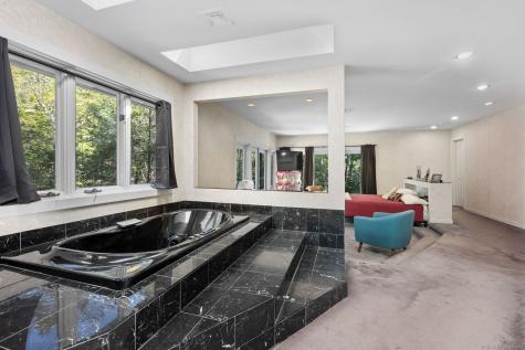 24 Roxbury Road Woodbury CT 06798