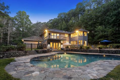 24 Roxbury Road Woodbury CT 06798