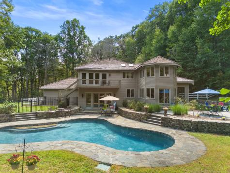 24 Roxbury Road Woodbury CT 06798