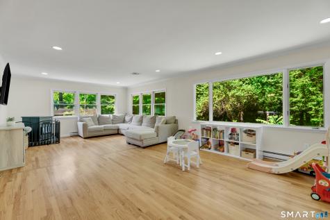 25 Obtuse Hill Road Brookfield CT 06804