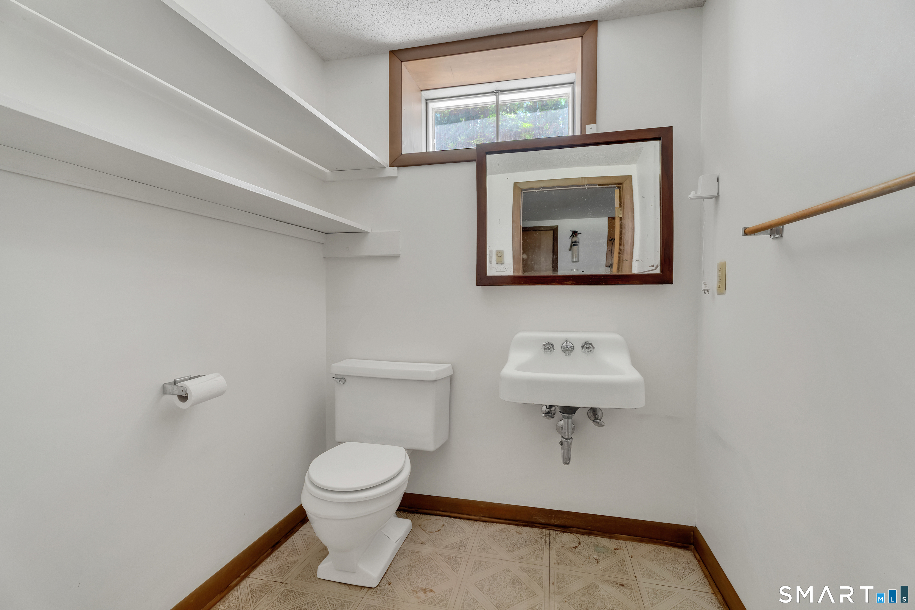 25 Obtuse Hill Road Brookfield CT 06804