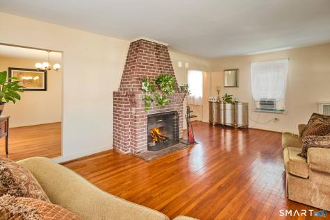 133 East Eaton Street Bridgeport CT 06604