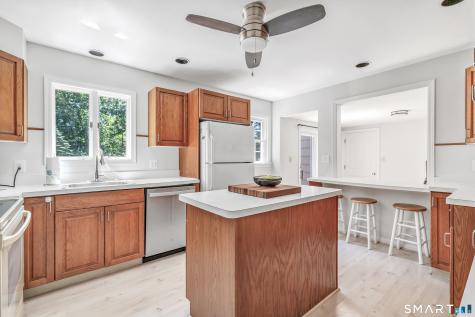 62 Wampus Way Fairfield CT 06825