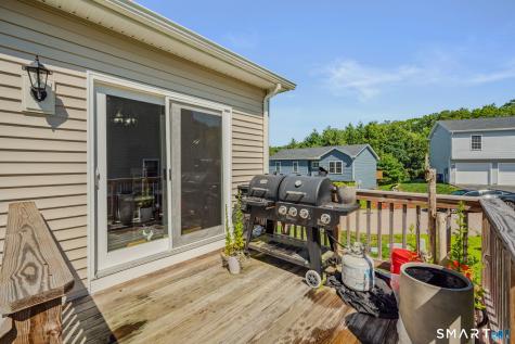 2 Julian Circle Sterling CT 06377