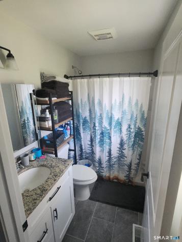 2 Julian's Circle Sterling CT 06377