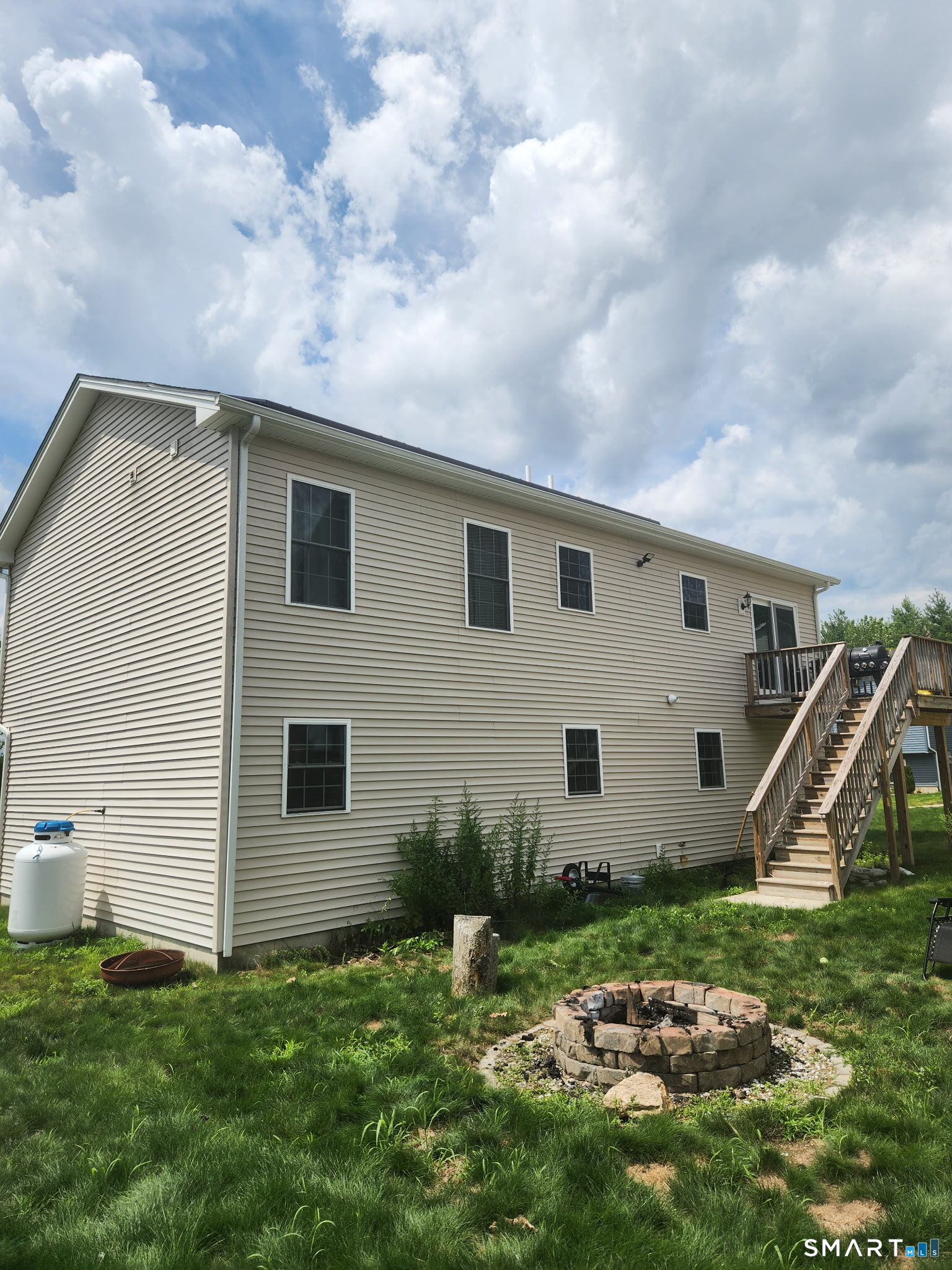 2 Julian's Circle Sterling CT 06377