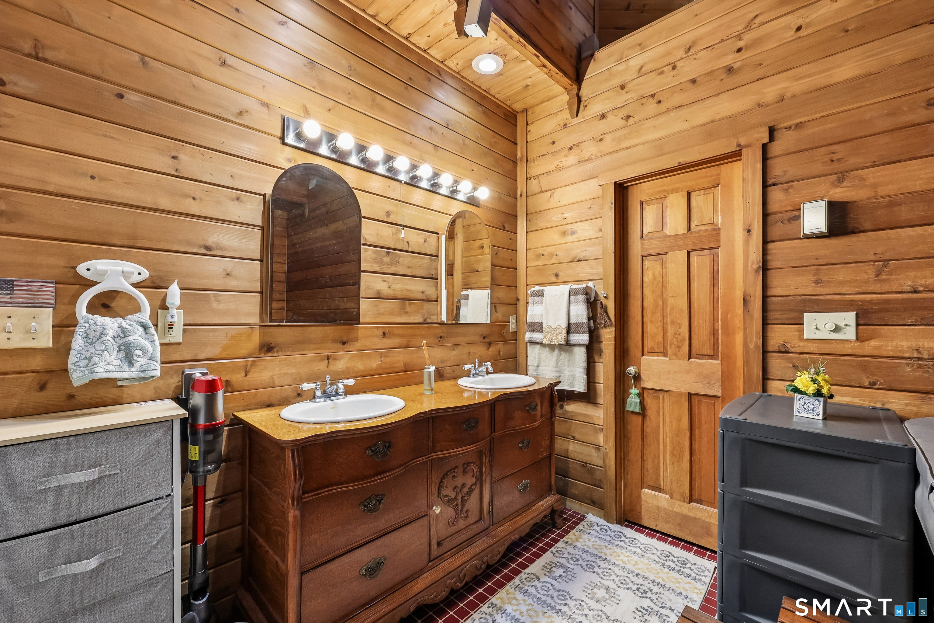 112 Idlewood Road Wolcott CT 06716