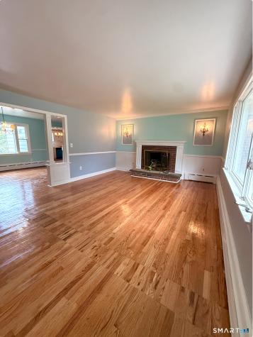 81 Esther Avenue Waterbury CT 06708