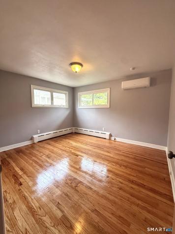 81 Esther Avenue Waterbury CT 06708