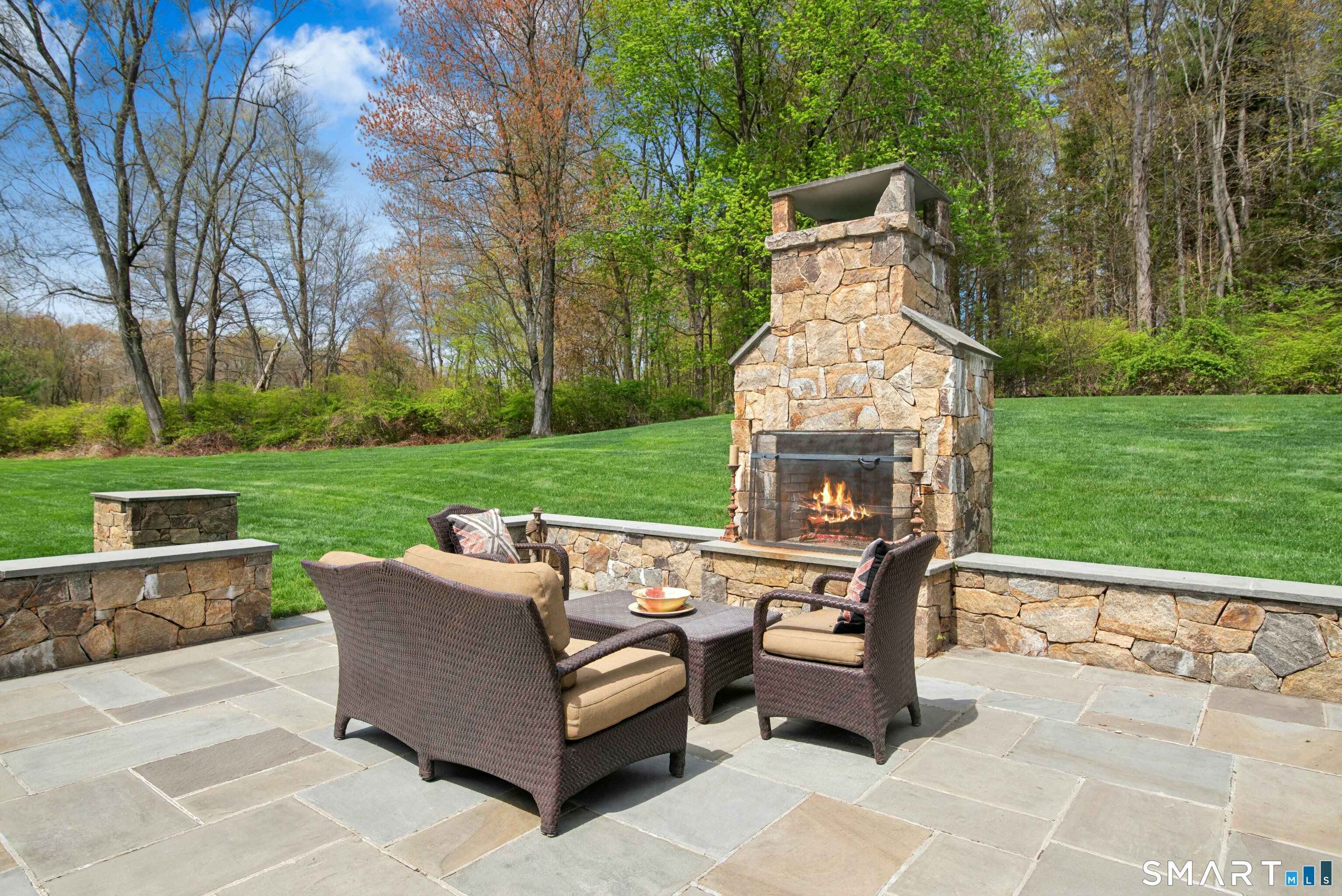 15 Silversmith Lane Redding CT 06896