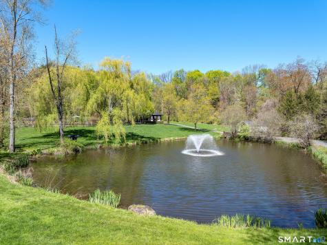 15 Silversmith Lane Redding CT 06896