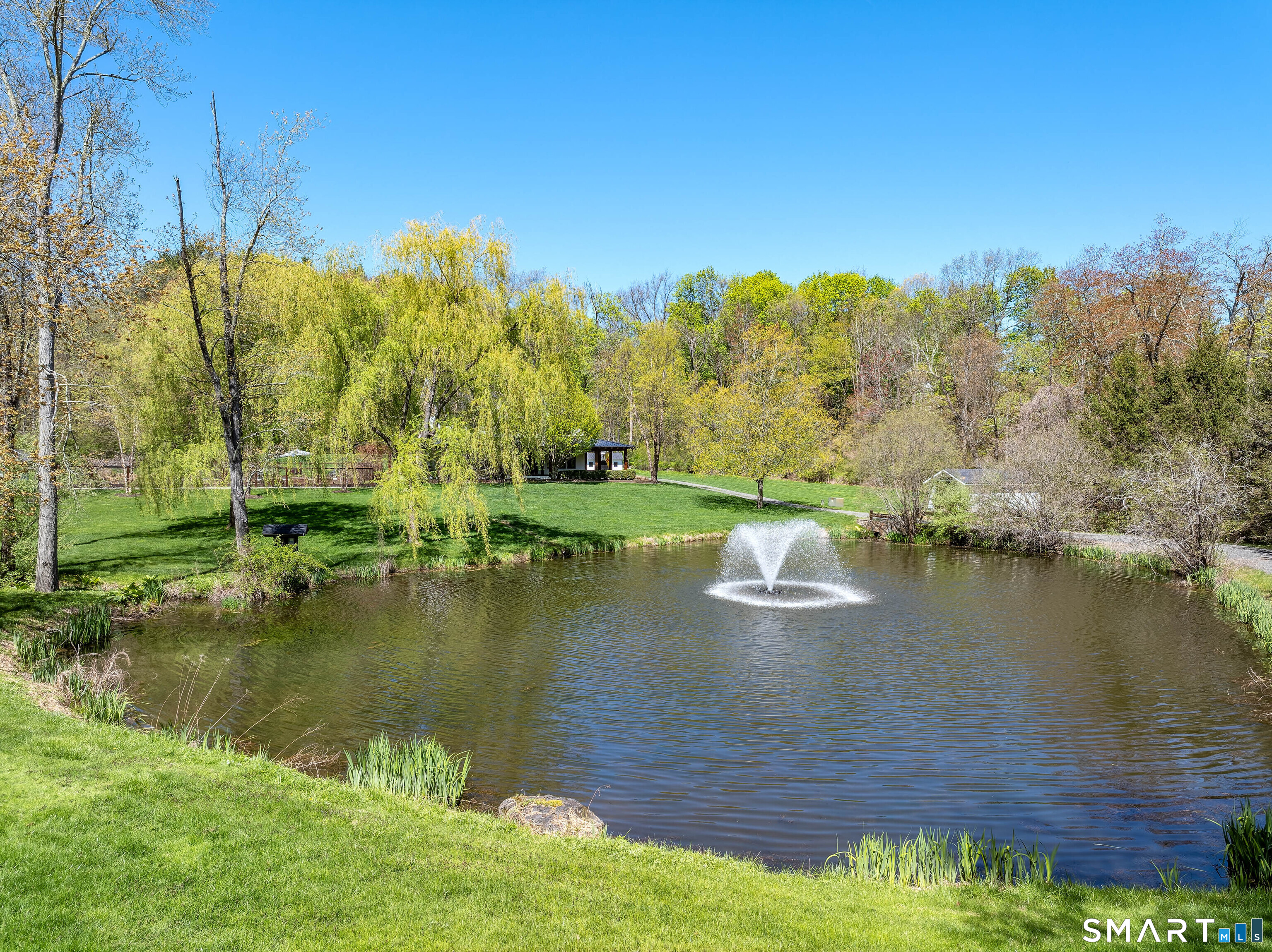 15 Silversmith Lane Redding CT 06896