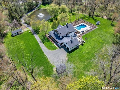 15 Silversmith Lane Redding CT 06896