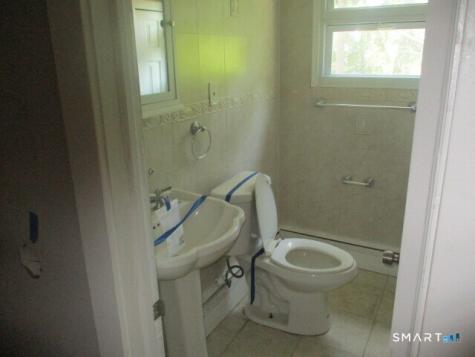 28 Trowbridge Street Waterbury CT 06710