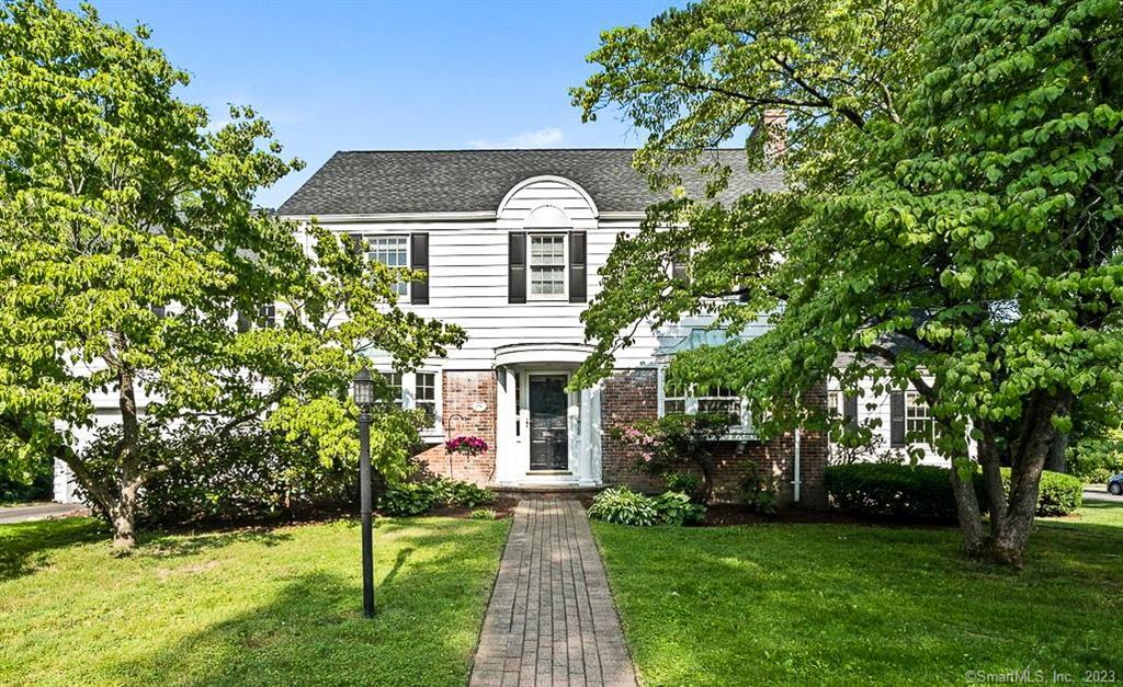 394 Auburn Road West Hartford CT 06119