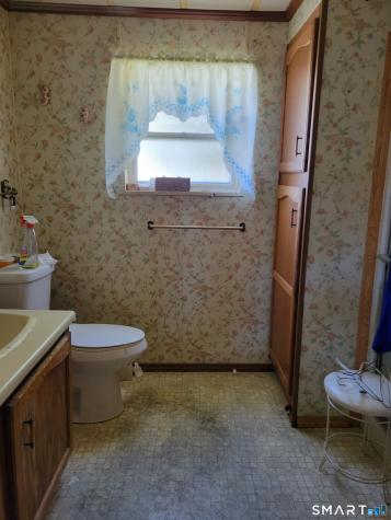 134 E Street Groton CT 06340