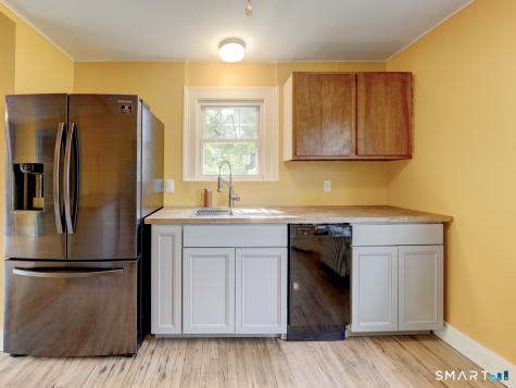 44 Welch Avenue Windsor CT 06095