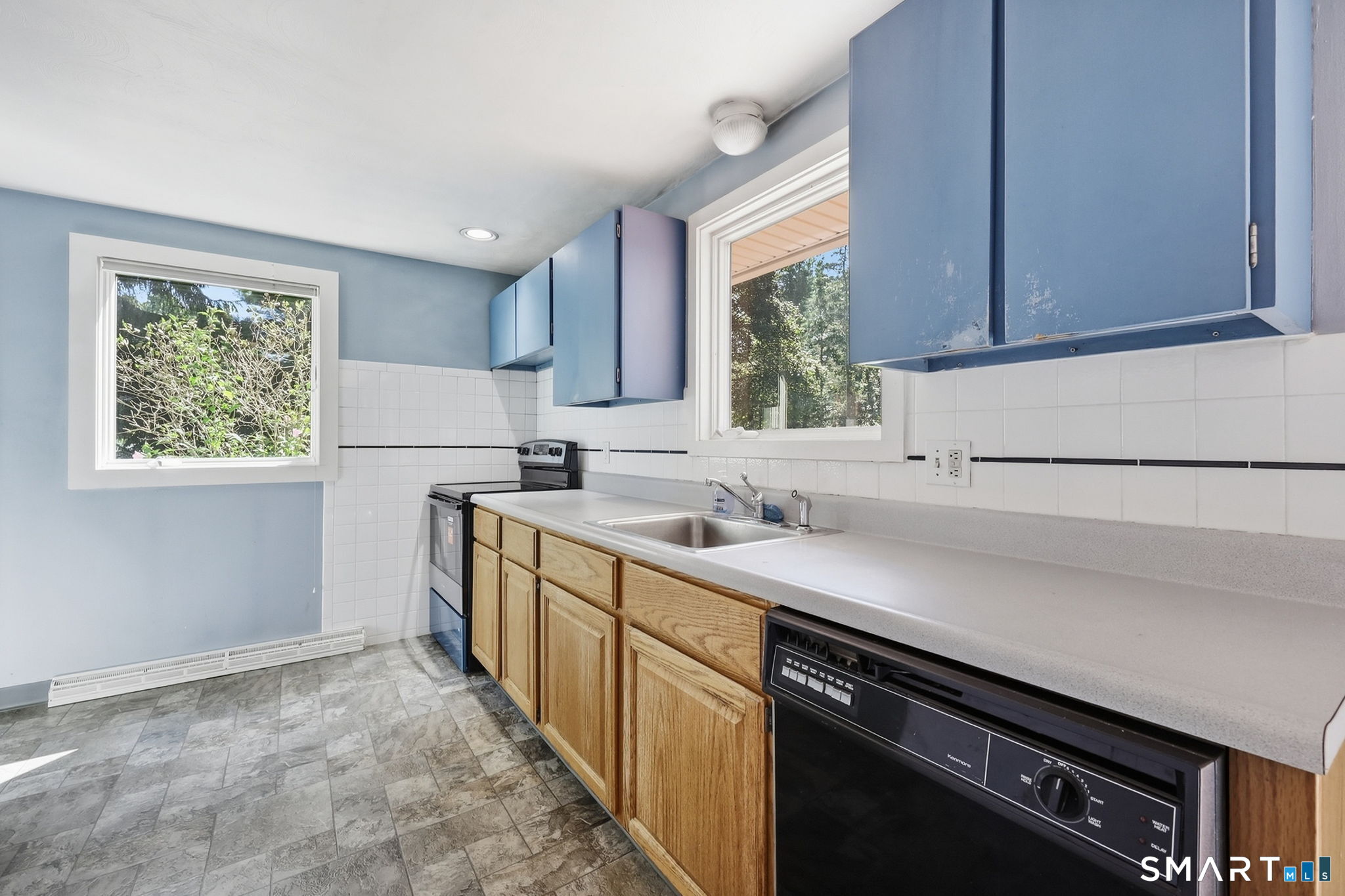 33 Spring Garden Road Enfield CT 06082
