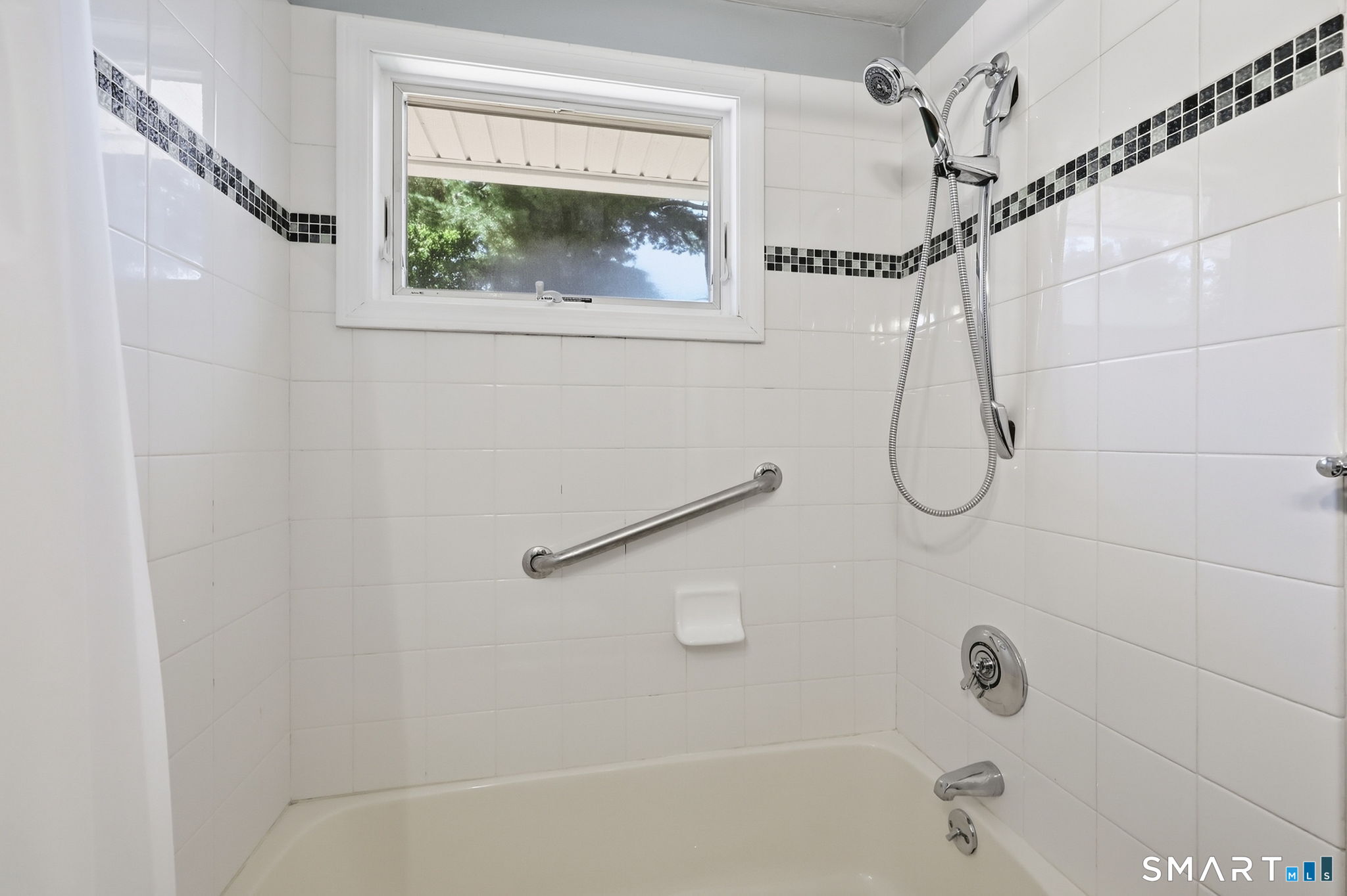 33 Spring Garden Road Enfield CT 06082