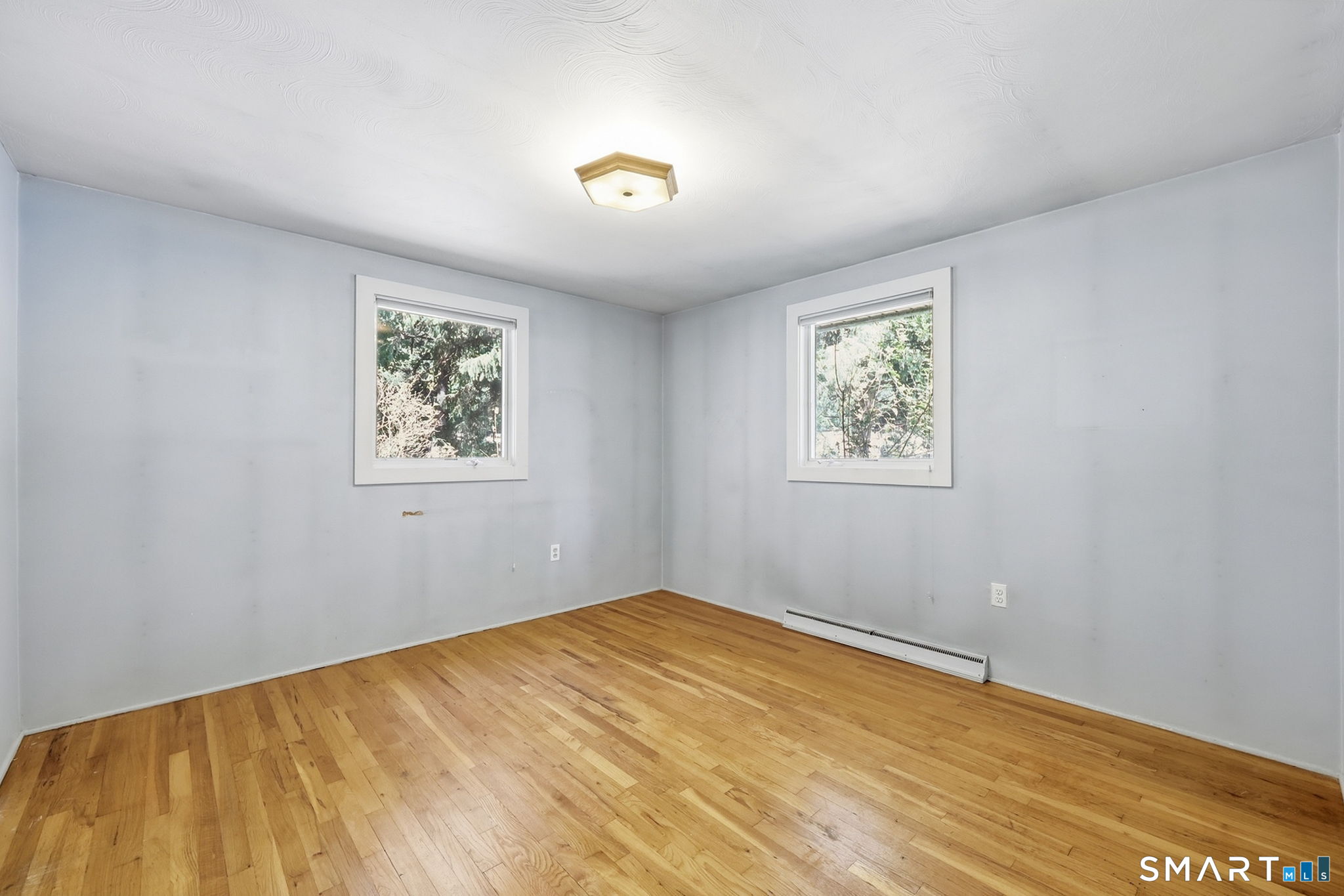 33 Spring Garden Road Enfield CT 06082