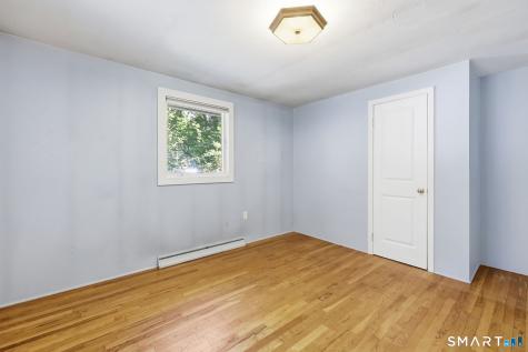 33 Spring Garden Road Enfield CT 06082