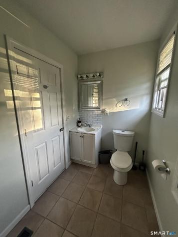 6 Cross Street Hamden CT 06514
