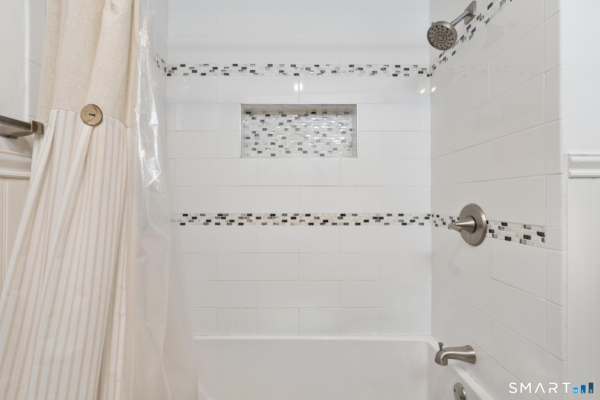 17 Albion Street Naugatuck CT 06770