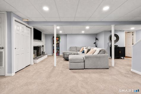 17 Albion Street Naugatuck CT 06770