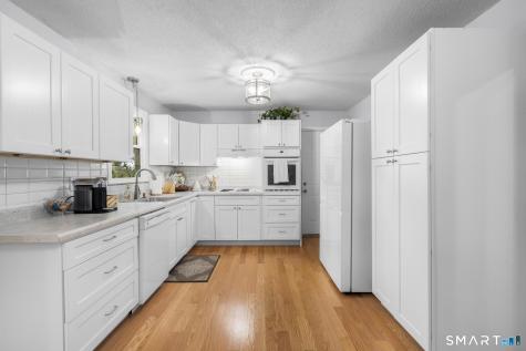 17 Albion Street Naugatuck CT 06770