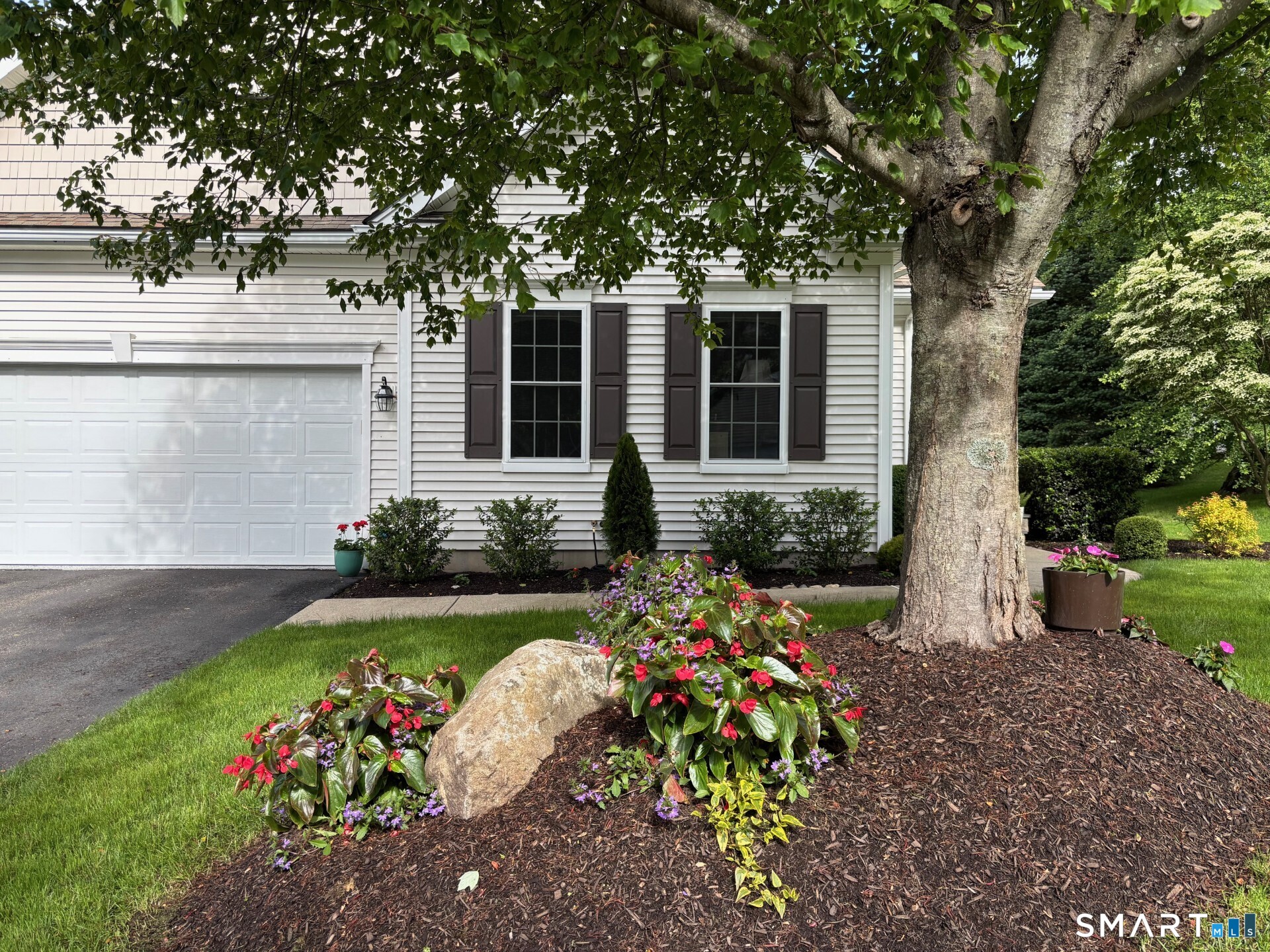 146 Country Club Drive Oxford CT 06478