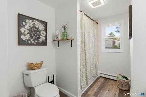 92 Laurel Lane Simsbury CT 06070