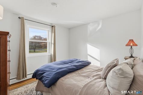 92 Laurel Lane Simsbury CT 06070