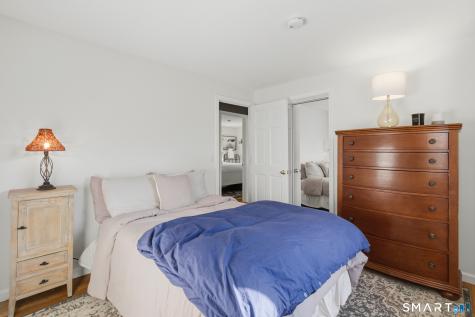 92 Laurel Lane Simsbury CT 06070