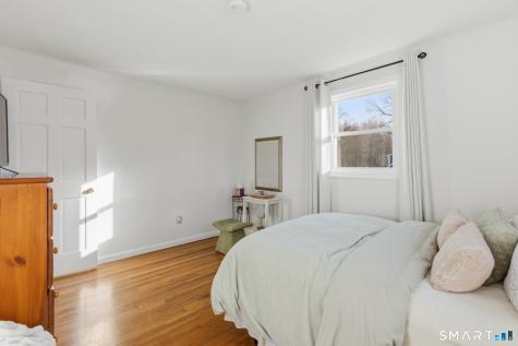 92 Laurel Lane Simsbury CT 06070