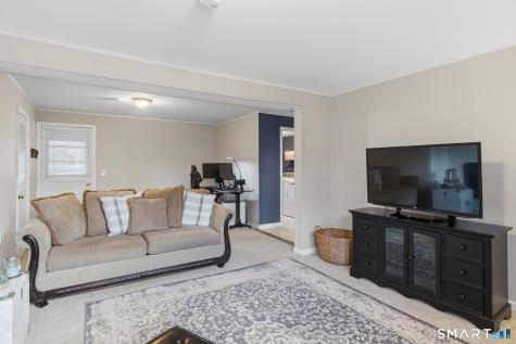 92 Laurel Lane Simsbury CT 06070
