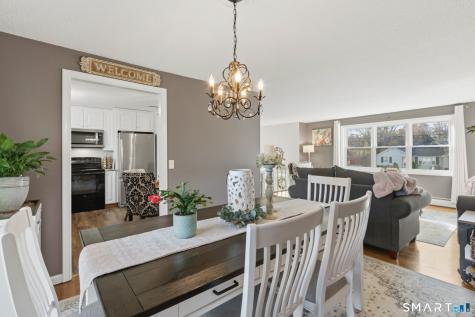 92 Laurel Lane Simsbury CT 06070