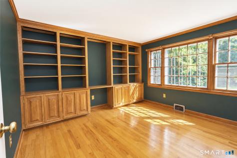 7 Cliffmore Road West Hartford CT 06107