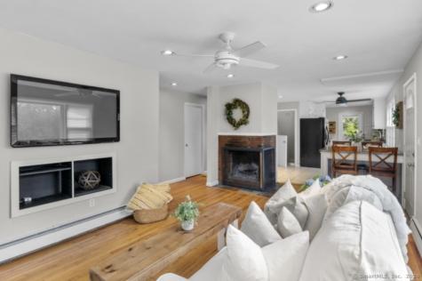 28 Alexander Drive Cromwell CT 06416