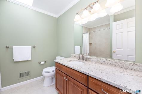 26 Henley Way Avon CT 06001