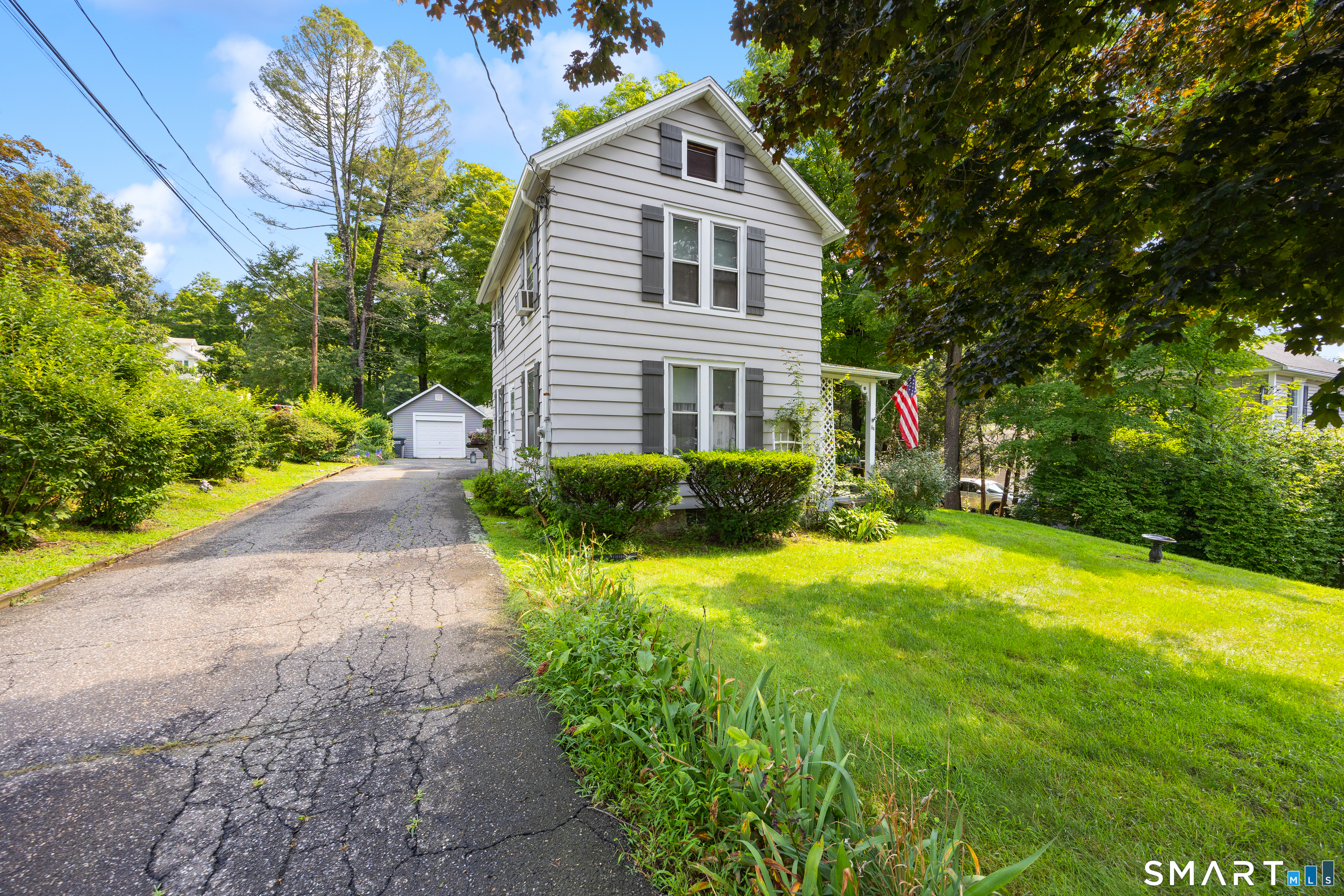 54 Litchfield Road Watertown CT 06795