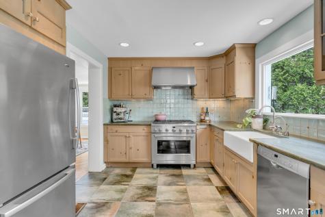 5 Tyler Avenue Branford CT 06405