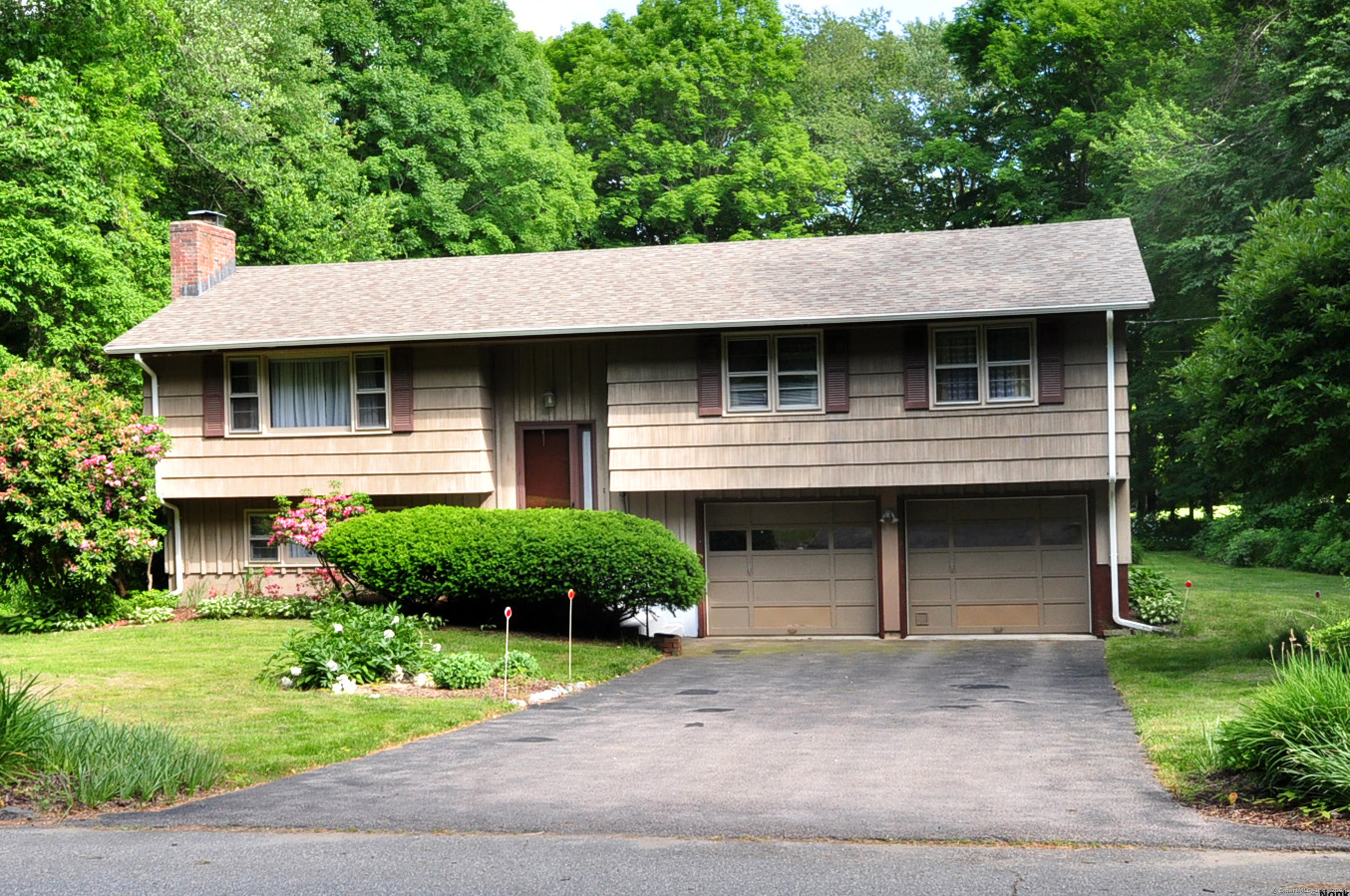 2 Russmar Trail Columbia CT 06237