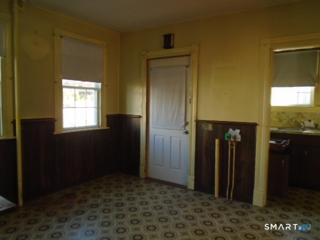 2 Parkmore Street New Britain CT 06051