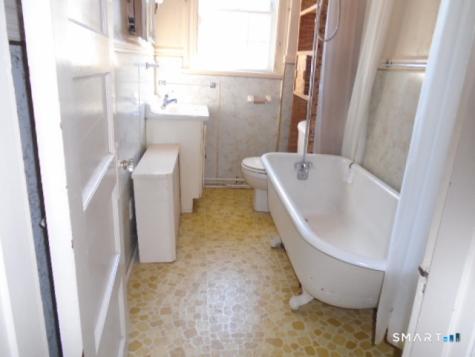 2 Parkmore Street New Britain CT 06051