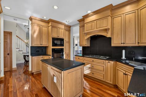 22 Fenwood Drive Old Saybrook CT 06475