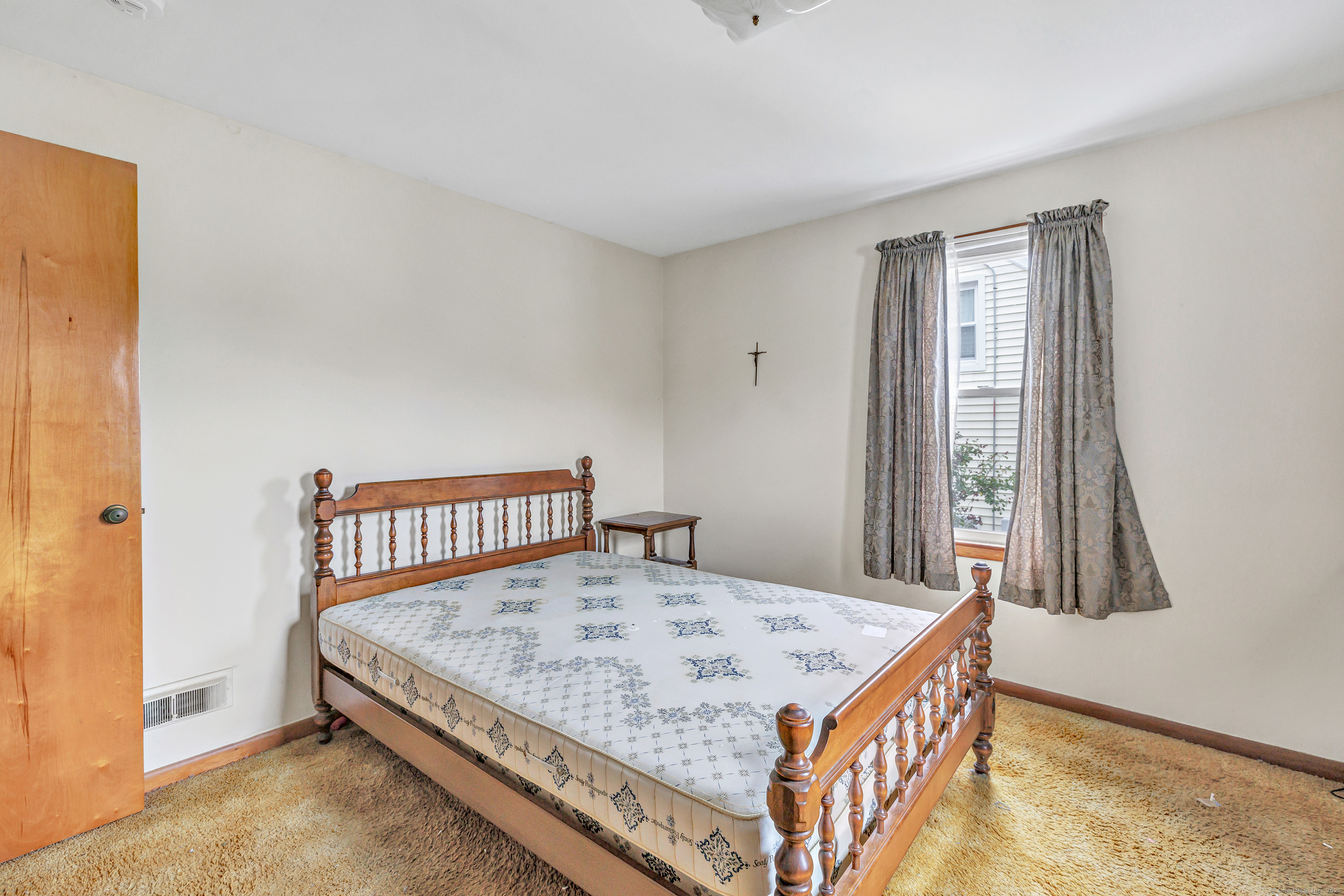 330 Oakwood Street Bridgeport CT 06606