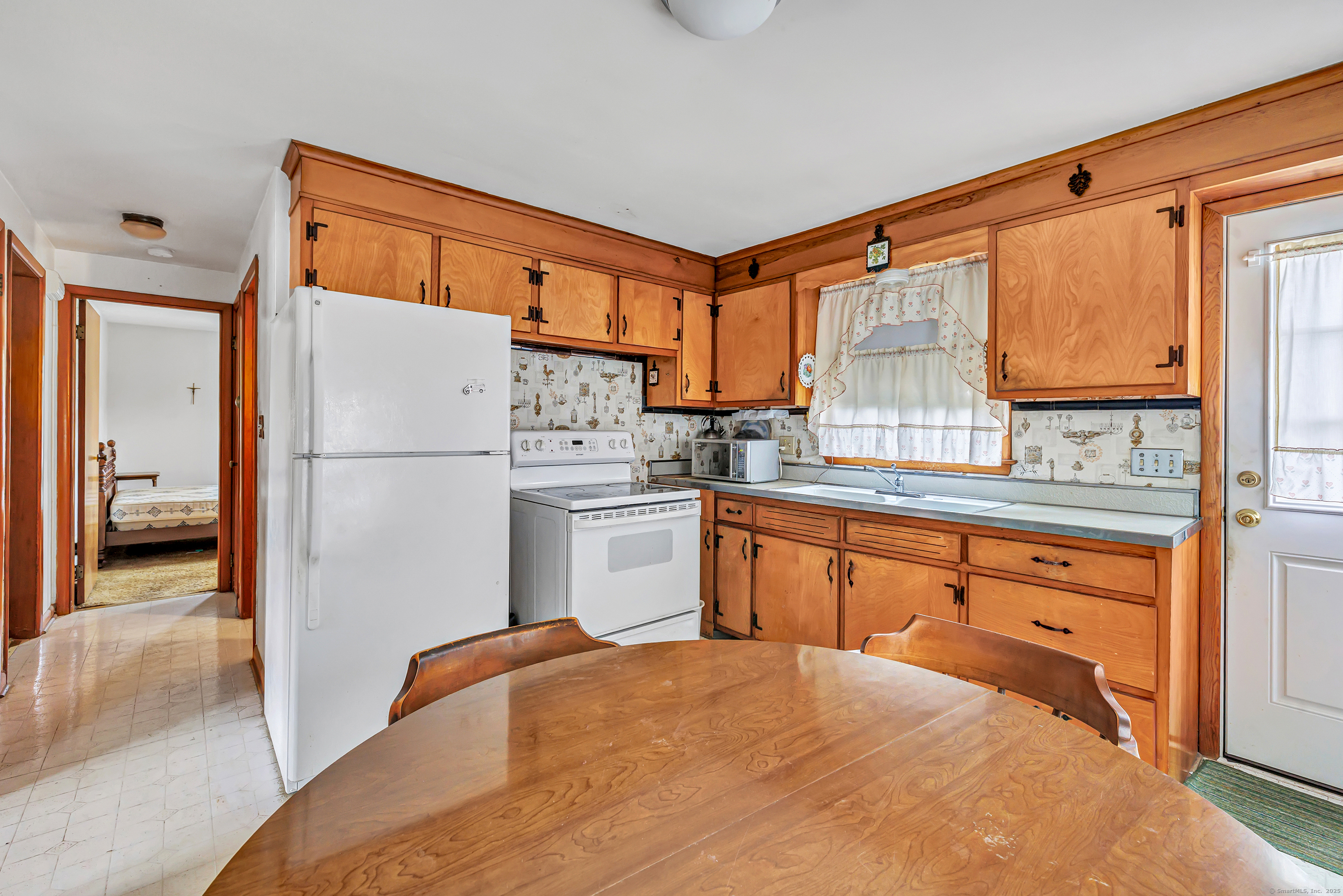 330 Oakwood Street Bridgeport CT 06606