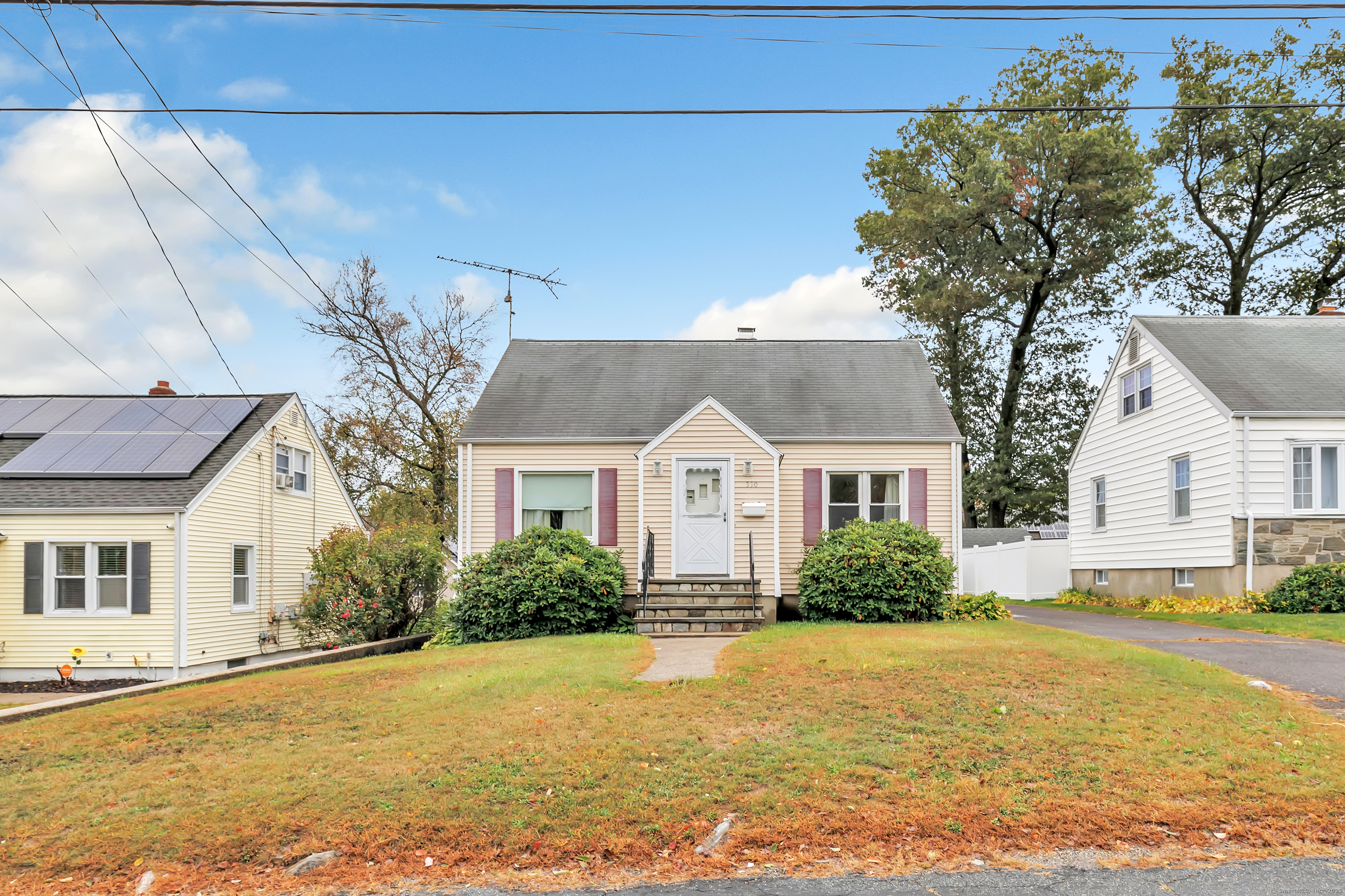 330 Oakwood Street Bridgeport CT 06606