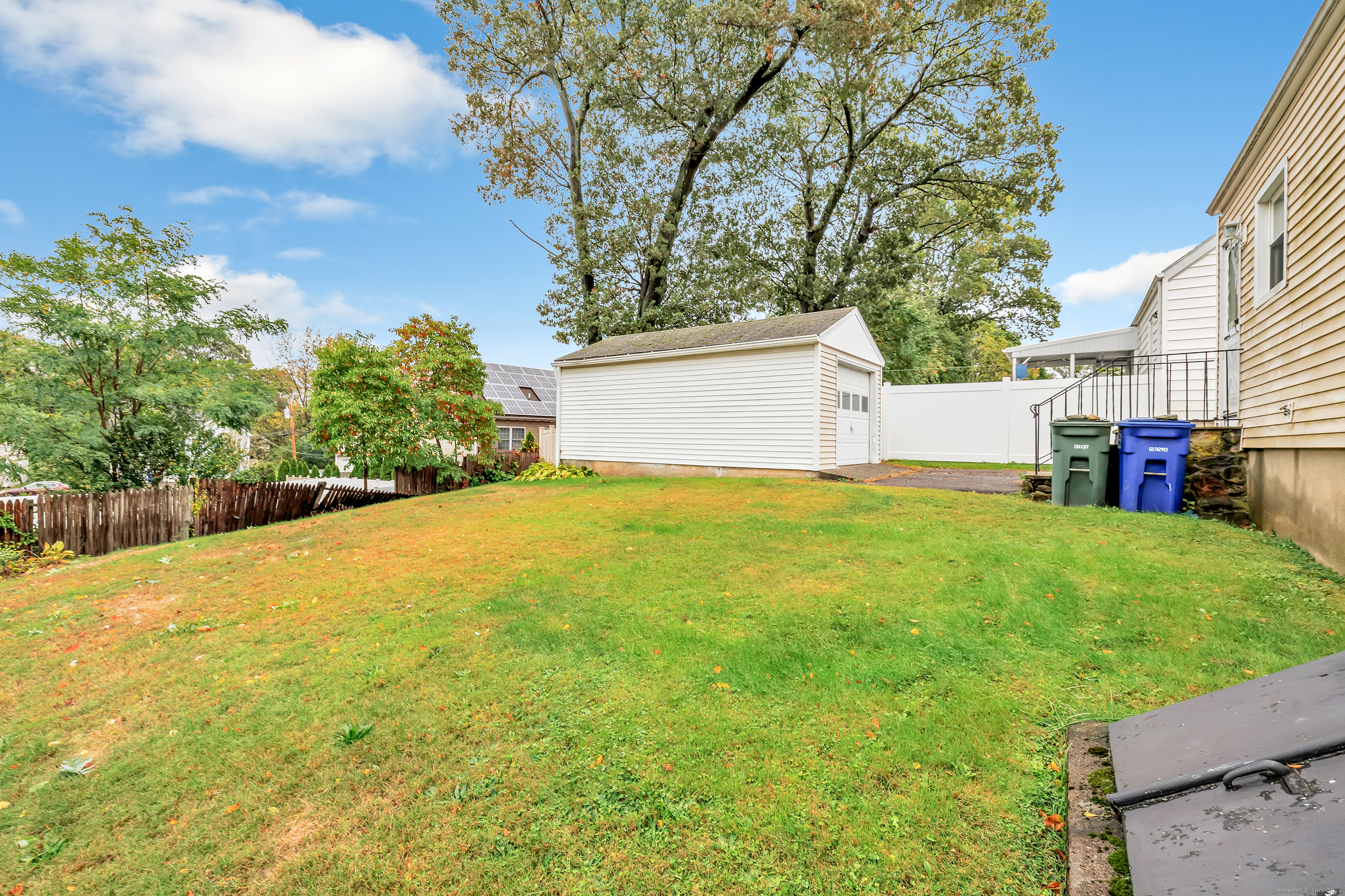 330 Oakwood Street Bridgeport CT 06606