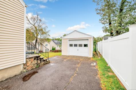 330 Oakwood Street Bridgeport CT 06606